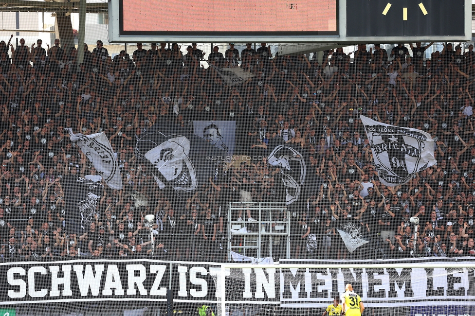 Sturm Graz - Wolfsberg
Oesterreichische Fussball Bundesliga, 31. Runde, SK Sturm Graz - Wolfsberger AC, Stadion Liebenau Graz, 15.05.2022. 

Foto zeigt Fans von Sturm
Schlüsselwörter: brigata