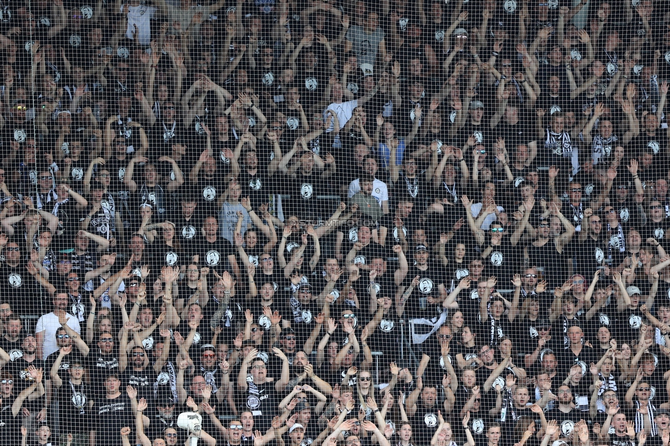 Sturm Graz - Wolfsberg
Oesterreichische Fussball Bundesliga, 31. Runde, SK Sturm Graz - Wolfsberger AC, Stadion Liebenau Graz, 15.05.2022. 

Foto zeigt Fans von Sturm
