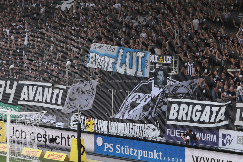 Sturm Graz - Wolfsberg
Oesterreichische Fussball Bundesliga, 31. Runde, SK Sturm Graz - Wolfsberger AC, Stadion Liebenau Graz, 15.05.2022. 

Foto zeigt Fans von Sturm mit einem Spruchband
Schlüsselwörter: baby brigata