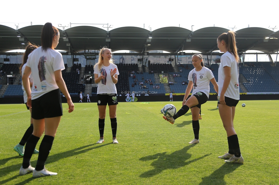 Sturm Damen - Neulengbach
OEFB Frauen Bundesliga, 17. Runde, SK Sturm Graz Damen - USV Neulengbach, Stadion Liebenau Graz, 20.05.2022. 

Foto zeigt Klara Lukic (Sturm Damen), Sarah Schiemel (Sturm Damen) und Katharina Weiss (Sturm Damen9
