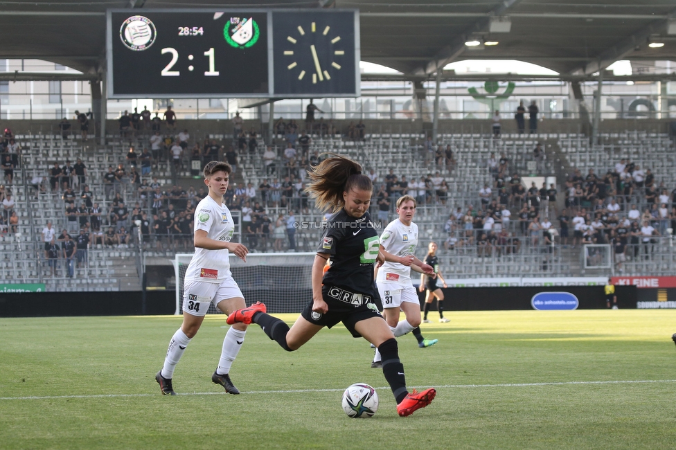 Sturm Damen - Neulengbach
OEFB Frauen Bundesliga, 17. Runde, SK Sturm Graz Damen - USV Neulengbach, Stadion Liebenau Graz, 20.05.2022. 

Foto zeigt Annabel Schasching (Sturm Damen)
