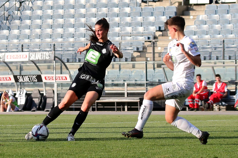 Sturm Damen - Neulengbach
OEFB Frauen Bundesliga, 17. Runde, SK Sturm Graz Damen - USV Neulengbach, Stadion Liebenau Graz, 20.05.2022. 

Foto zeigt Anna Malle (Sturm Damen)
