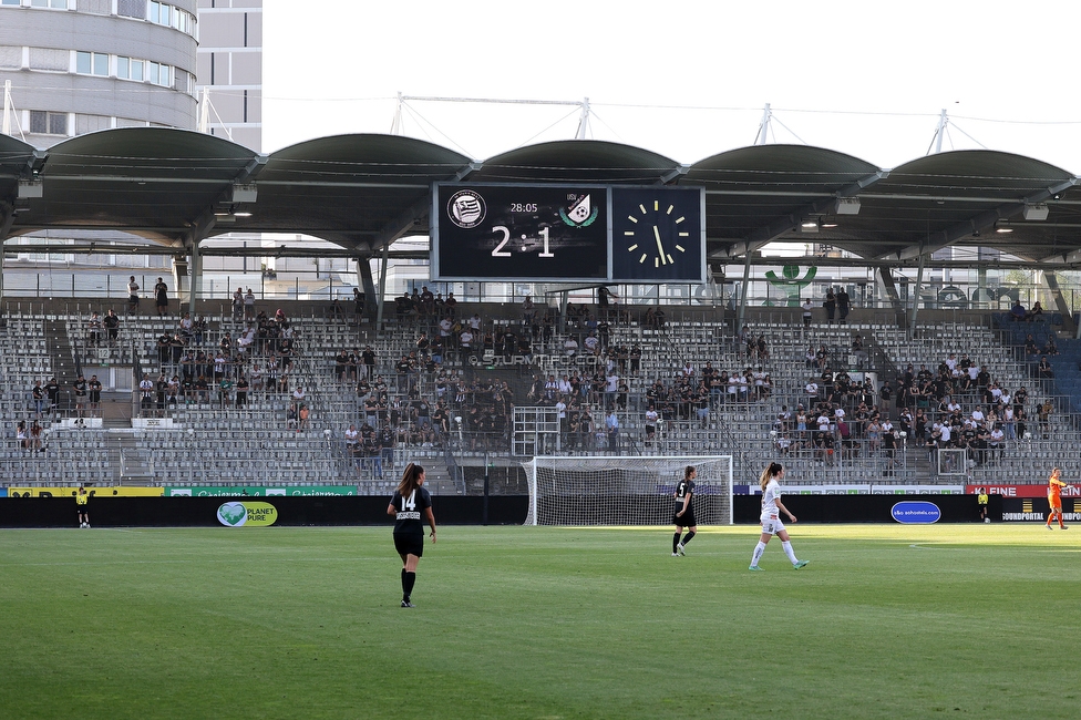 Sturm Damen - Neulengbach
OEFB Frauen Bundesliga, 17. Runde, SK Sturm Graz Damen - USV Neulengbach, Stadion Liebenau Graz, 20.05.2022. 

Foto zeigt Fans von Sturm
