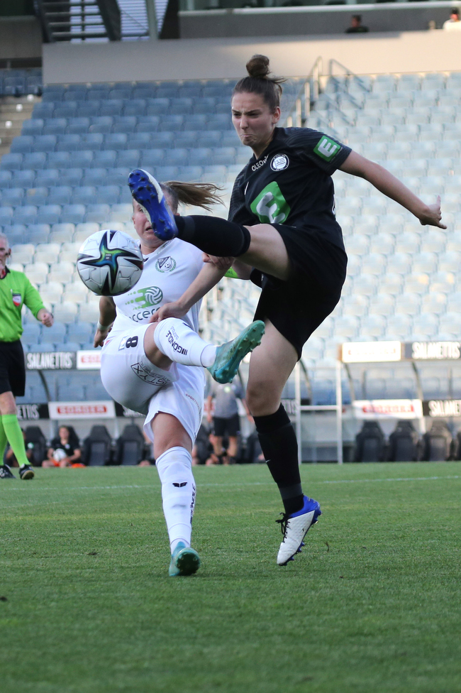 Sturm Damen - Neulengbach
OEFB Frauen Bundesliga, 17. Runde, SK Sturm Graz Damen - USV Neulengbach, Stadion Liebenau Graz, 20.05.2022. 

Foto zeigt Michela Croatto (Sturm Damen)
