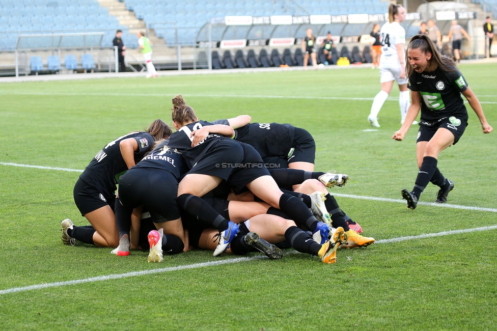 Sturm Damen - Neulengbach
OEFB Frauen Bundesliga, 17. Runde, SK Sturm Graz Damen - USV Neulengbach, Stadion Liebenau Graz, 20.05.2022. 

Foto zeigt die Mannschaft der Sturm Damen
Schlüsselwörter: torjubel