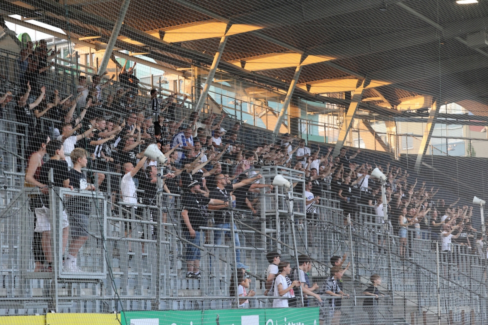 Sturm Damen - Neulengbach
OEFB Frauen Bundesliga, 17. Runde, SK Sturm Graz Damen - USV Neulengbach, Stadion Liebenau Graz, 20.05.2022. 

Foto zeigt Fans von Sturm
