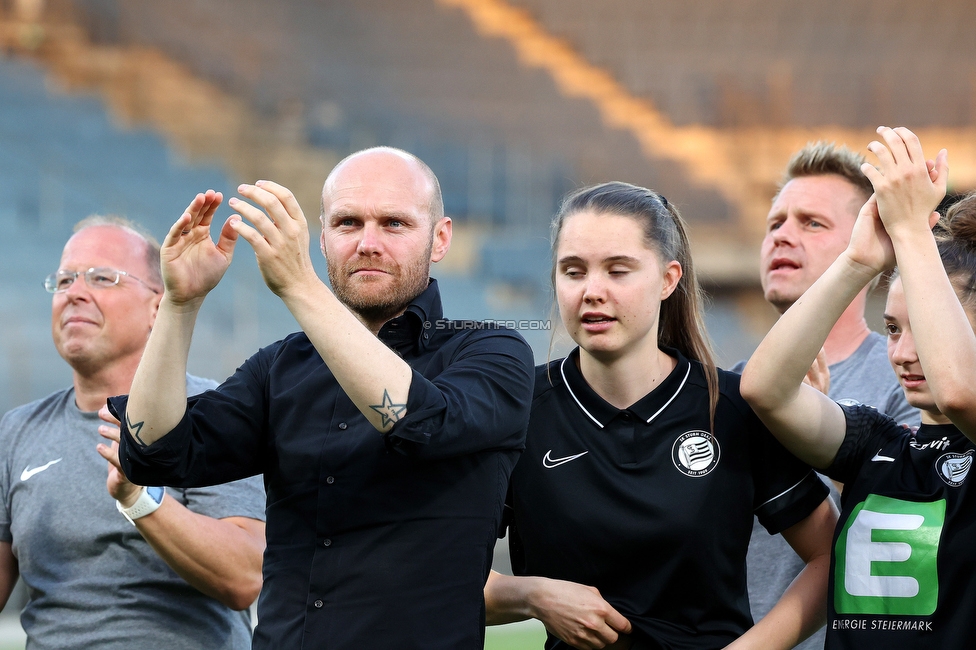 Sturm Damen - Neulengbach
OEFB Frauen Bundesliga, 17. Runde, SK Sturm Graz Damen - USV Neulengbach, Stadion Liebenau Graz, 20.05.2022. 

Foto zeigt Mario Karner (Sektionsleiter Sturm Damen)
