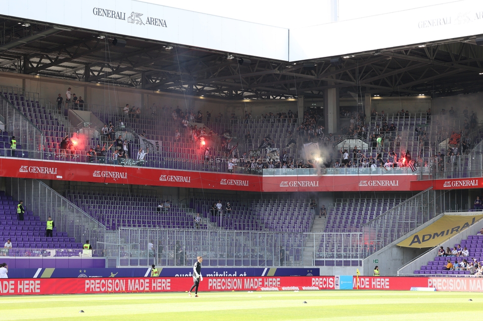 Austria Wien - Sturm Graz
Oesterreichische Fussball Bundesliga, 32 Runde, FK Austria Wien - SK Sturm Graz, Franz Horr Stadion Wien, 21.05.2022. 

Foto zeigt Fans von Sturm
Schlüsselwörter: pyrotechnik