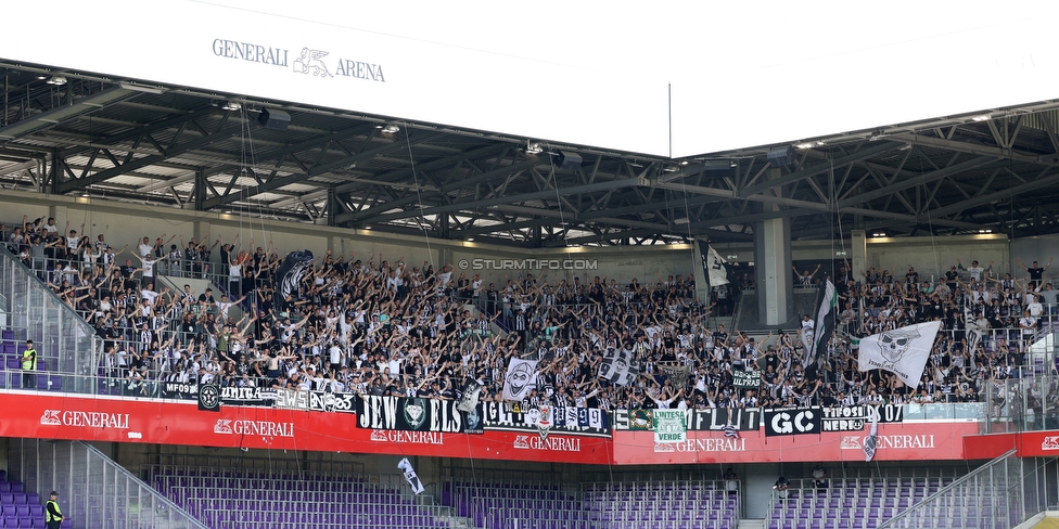 Austria Wien - Sturm Graz
Oesterreichische Fussball Bundesliga, 32 Runde, FK Austria Wien - SK Sturm Graz, Franz Horr Stadion Wien, 21.05.2022. 

Foto zeigt Fans von Sturm
