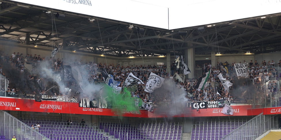 Austria Wien - Sturm Graz
Oesterreichische Fussball Bundesliga, 32 Runde, FK Austria Wien - SK Sturm Graz, Franz Horr Stadion Wien, 21.05.2022. 

Foto zeigt Fans von Sturm mit einer Choreografie
Schlüsselwörter: pyrotechnik