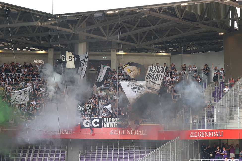 Austria Wien - Sturm Graz
Oesterreichische Fussball Bundesliga, 32 Runde, FK Austria Wien - SK Sturm Graz, Franz Horr Stadion Wien, 21.05.2022. 

Foto zeigt Fans von Sturm mit einer Choreografie
Schlüsselwörter: pyrotechnik