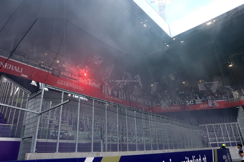 Austria Wien - Sturm Graz
Oesterreichische Fussball Bundesliga, 32 Runde, FK Austria Wien - SK Sturm Graz, Franz Horr Stadion Wien, 21.05.2022. 

Foto zeigt Fans von Sturm
