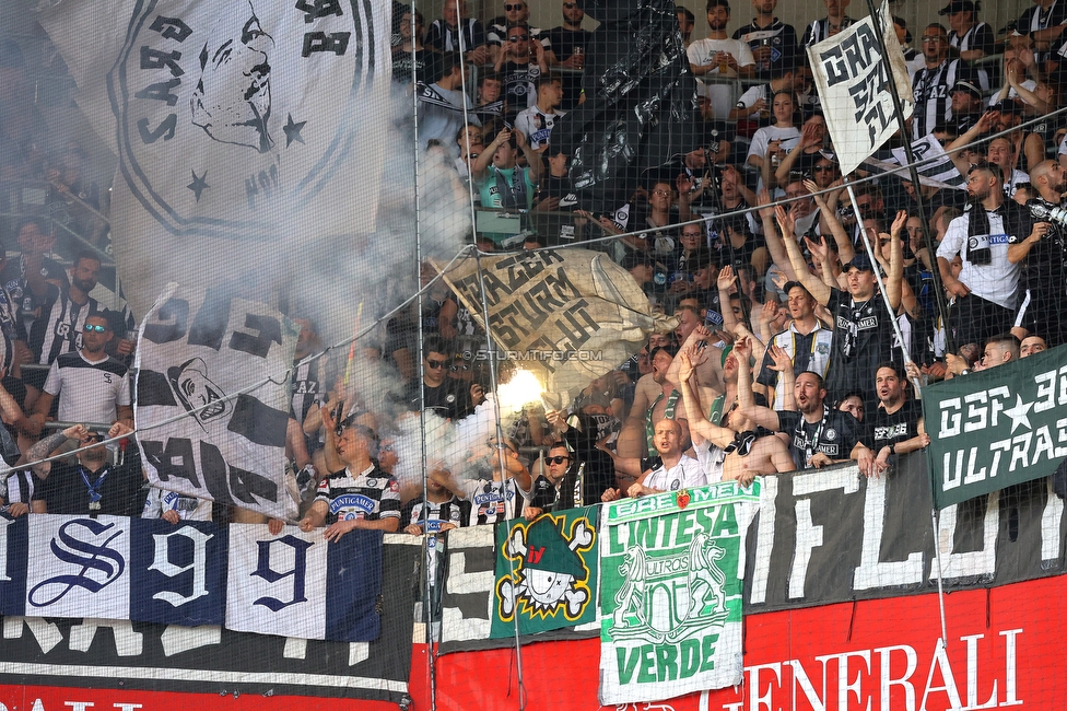 Austria Wien - Sturm Graz
Oesterreichische Fussball Bundesliga, 32 Runde, FK Austria Wien - SK Sturm Graz, Franz Horr Stadion Wien, 21.05.2022. 

Foto zeigt Fans von Sturm
