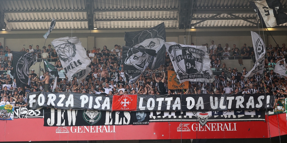 Austria Wien - Sturm Graz
Oesterreichische Fussball Bundesliga, 32 Runde, FK Austria Wien - SK Sturm Graz, Franz Horr Stadion Wien, 21.05.2022. 

Foto zeigt Fans von Sturm mit einem Spruchband
