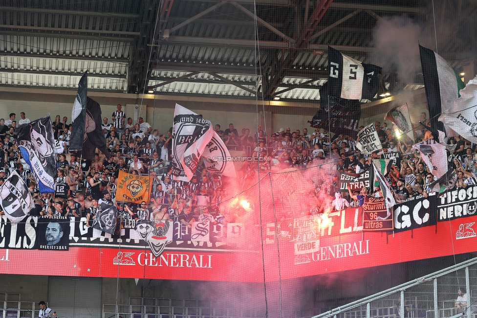 Austria Wien - Sturm Graz
Oesterreichische Fussball Bundesliga, 32 Runde, FK Austria Wien - SK Sturm Graz, Franz Horr Stadion Wien, 21.05.2022. 

Foto zeigt Fans von Sturm
