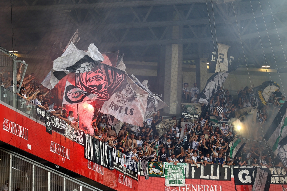 Austria Wien - Sturm Graz
Oesterreichische Fussball Bundesliga, 32 Runde, FK Austria Wien - SK Sturm Graz, Franz Horr Stadion Wien, 21.05.2022. 

Foto zeigt Fans von Sturm
