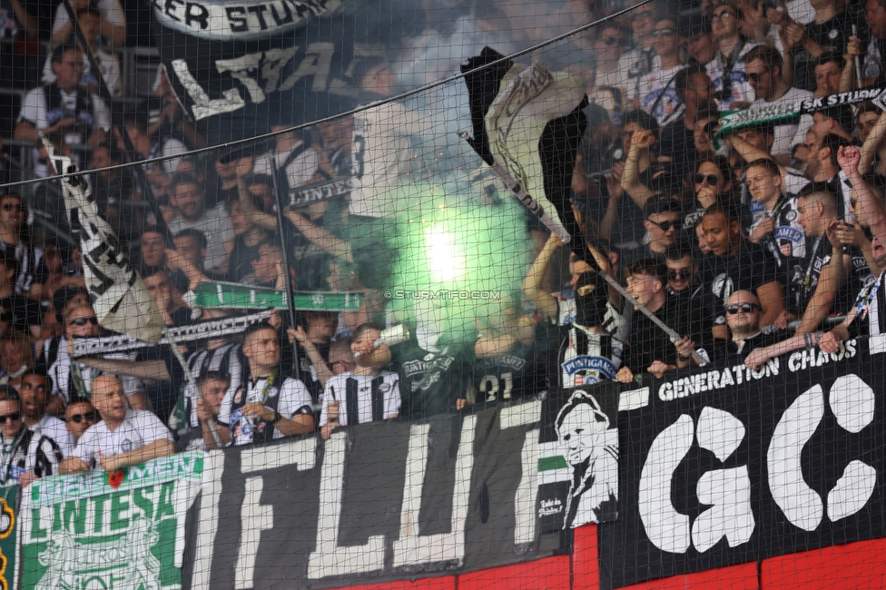 Austria Wien - Sturm Graz
Oesterreichische Fussball Bundesliga, 32 Runde, FK Austria Wien - SK Sturm Graz, Franz Horr Stadion Wien, 21.05.2022. 

Foto zeigt Fans von Sturm
