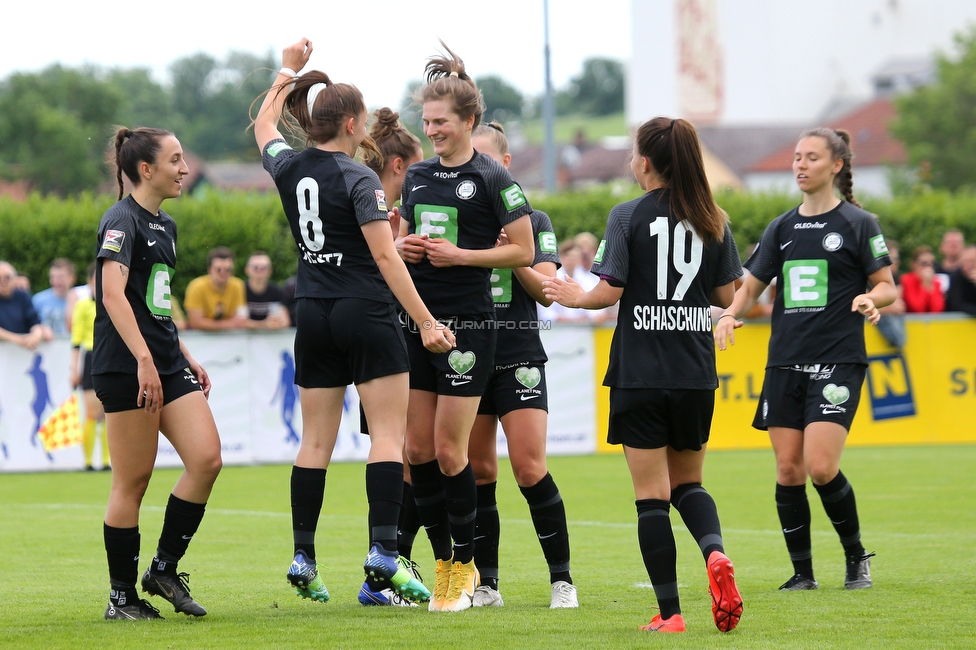 Horn - Sturm Damen
OEFB Frauen Cup, Halbfinale, SV Horn - SK Sturm Graz Damen, Trainingszentrum Horn Platz III, 26.05.2022. 

Foto zeigt Andrea Glibo (Sturm Damen), Julia Keutz (Sturm Damen), Sophie Maierhofer (Sturm Damen), Annabel Schasching (Sturm Damen) und Stefanie Grossgasteiger (Sturm Damen)
