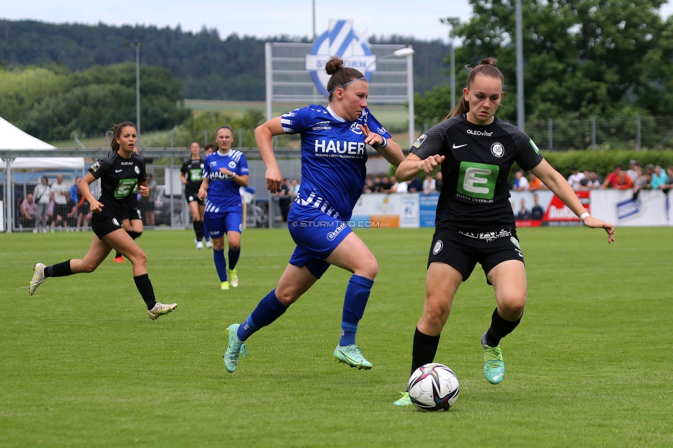 Horn - Sturm Damen
OEFB Frauen Cup, Halbfinale, SV Horn - SK Sturm Graz Damen, Trainingszentrum Horn Platz III, 26.05.2022. 

Foto zeigt Valentina Kroell (Sturm Damen)
