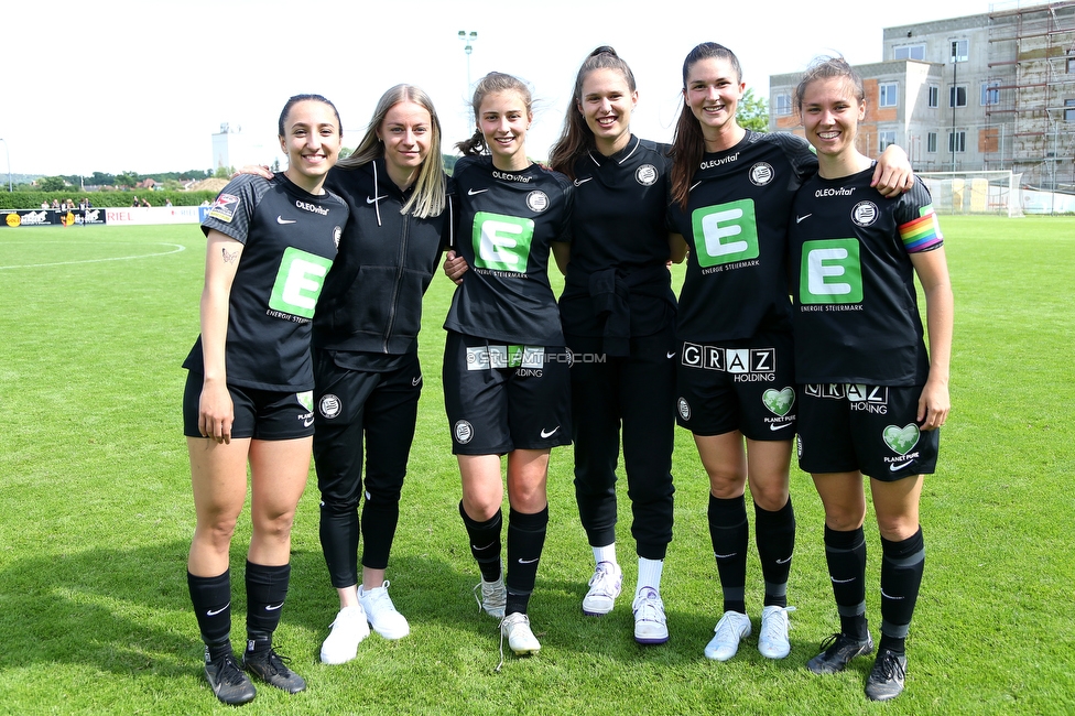 Horn - Sturm Damen
OEFB Frauen Cup, Halbfinale, SV Horn - SK Sturm Graz Damen, Trainingszentrum Horn Platz III, 26.05.2022. 

Foto zeigt Andrea Glibo (Sturm Damen), Sophie Hillebrand (Sturm Damen), Julia Magerl (Sturm Damen), Valentina Kroell (Sturm Damen), Anna Malle (Sturm Damen) und Stefanie Grossgasteiger (Sturm Damen)
