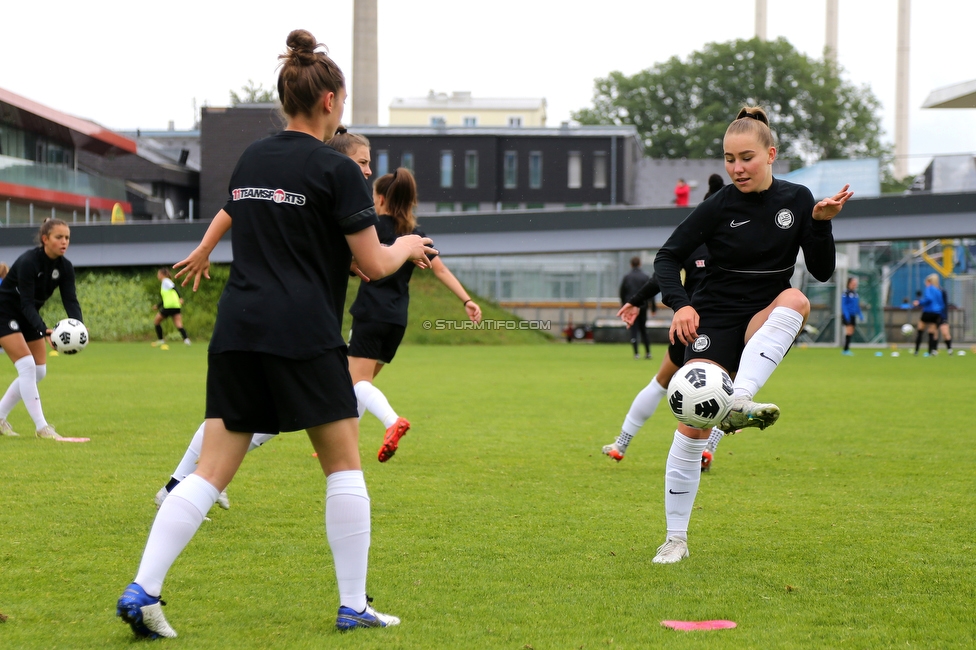 Sturm Damen - Suedburgenland
OEFB Frauen Bundesliga, 18. Runde, SK Sturm Graz Damen - FC Suedburgenland, STFV Arena Graz, 29.05.2022. 

Foto zeigt Anna Maria Wirnsberger (Sturm Damen)
