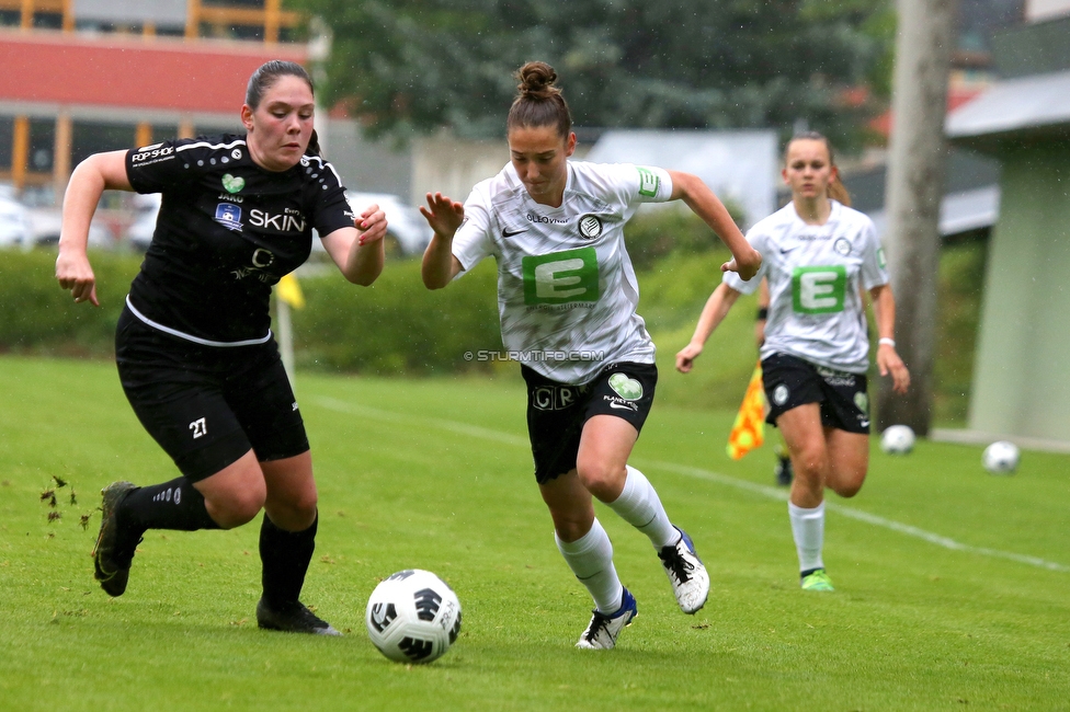 Sturm Damen - Suedburgenland
OEFB Frauen Bundesliga, 18. Runde, SK Sturm Graz Damen - FC Suedburgenland, STFV Arena Graz, 29.05.2022. 

Foto zeigt Andrea Glibo (Sturm Damen)
