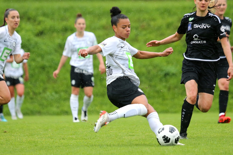 Sturm Damen - Suedburgenland
OEFB Frauen Bundesliga, 18. Runde, SK Sturm Graz Damen - FC Suedburgenland, STFV Arena Graz, 29.05.2022. 

Foto zeigt Marie-Yasmine Alidou (Sturm Damen)
