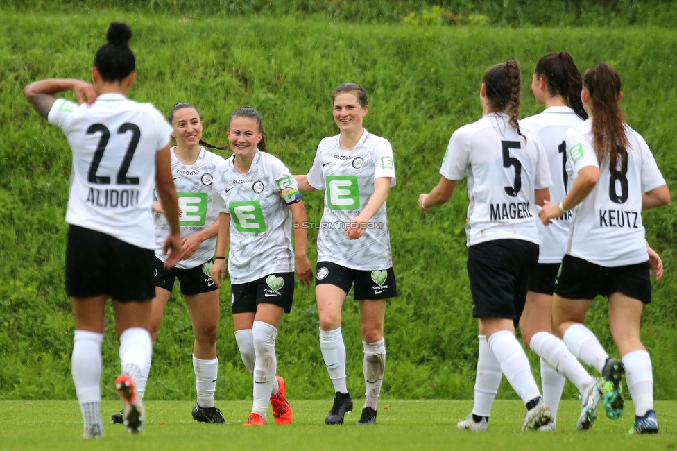 Sturm Damen - Suedburgenland
OEFB Frauen Bundesliga, 18. Runde, SK Sturm Graz Damen - FC Suedburgenland, STFV Arena Graz, 29.05.2022. 

Foto zeigt die Mannschaft der Sturm Damen
