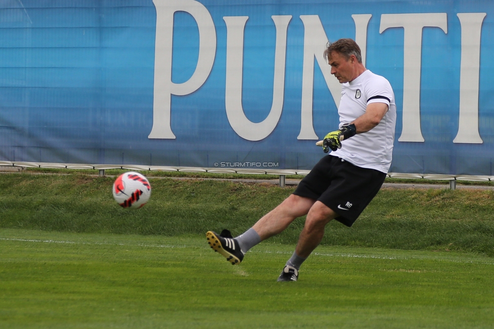 Sturm II - Hertha
Regionalliga Mitte, 33. Runde,  SK Sturm Graz II - WSC Hertha, Trainingszentrum Messendorf, 03.06.2022. 

Foto zeigt Roland Goriupp (Tormanntrainer Sturm II)
