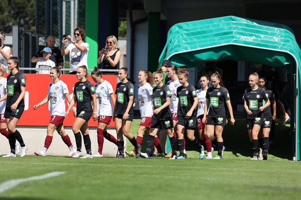 Sturm Damen - St. Poelten
OEFB Frauen Cup, Finale, SK Sturm Graz Damen - SKN St. Poelten Frauen, Stadion Amstetten, 04.06.2022. 

Foto zeigt die Mannschaft der Sturm Damen
