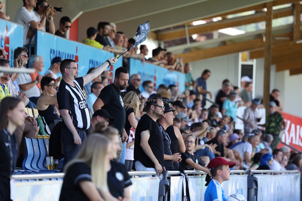 Sturm Damen - St. Poelten
OEFB Frauen Cup, Finale, SK Sturm Graz Damen - SKN St. Poelten Frauen, Stadion Amstetten, 04.06.2022. 

Foto zeigt Fans von Sturm
