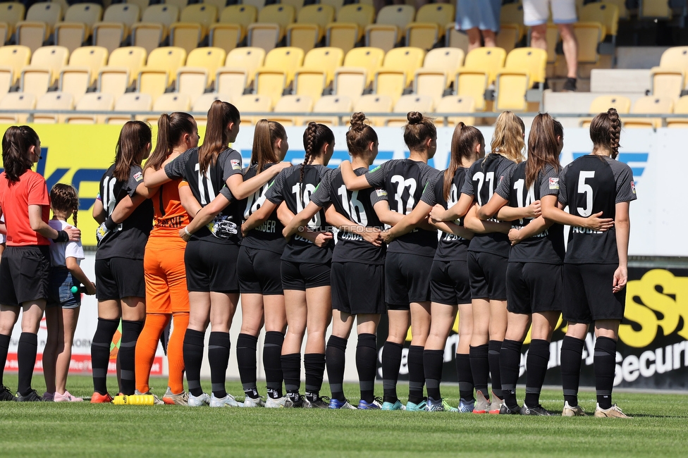 Sturm Damen - St. Poelten
OEFB Frauen Cup, Finale, SK Sturm Graz Damen - SKN St. Poelten Frauen, Stadion Amstetten, 04.06.2022. 

Foto zeigt die Mannschaft der Sturm Damen
