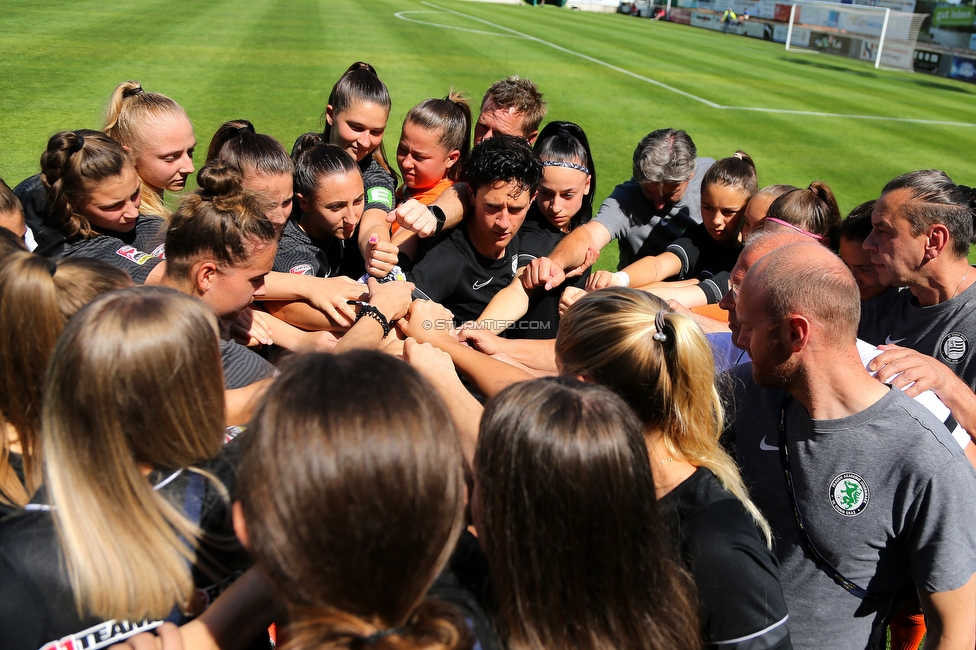 Sturm Damen - St. Poelten
OEFB Frauen Cup, Finale, SK Sturm Graz Damen - SKN St. Poelten Frauen, Stadion Amstetten, 04.06.2022. 

Foto zeigt die Mannschaft der Sturm Damen
