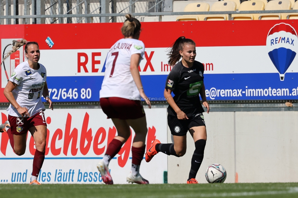 Sturm Damen - St. Poelten
OEFB Frauen Cup, Finale, SK Sturm Graz Damen - SKN St. Poelten Frauen, Stadion Amstetten, 04.06.2022. 

Foto zeigt Annabel Schasching (Sturm Damen)
