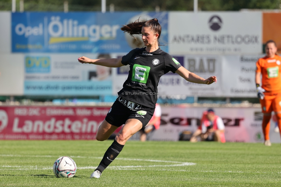 Sturm Damen - St. Poelten
OEFB Frauen Cup, Finale, SK Sturm Graz Damen - SKN St. Poelten Frauen, Stadion Amstetten, 04.06.2022. 

Foto zeigt Anna Malle (Sturm Damen)
