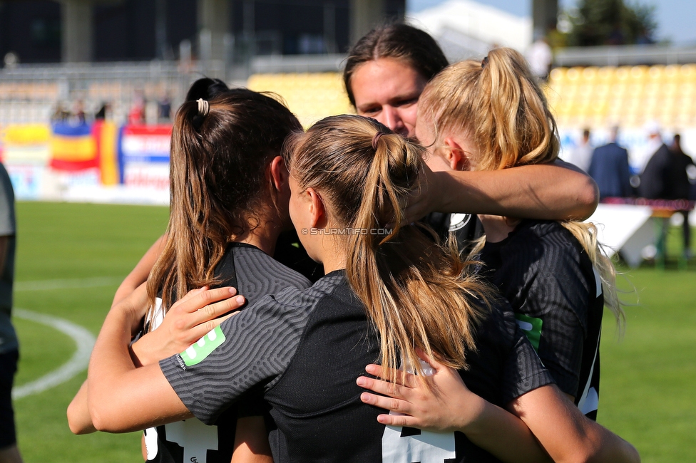 Sturm Damen - St. Poelten
OEFB Frauen Cup, Finale, SK Sturm Graz Damen - SKN St. Poelten Frauen, Stadion Amstetten, 04.06.2022. 

Foto zeigt die Mannschaft der Sturm Damen
