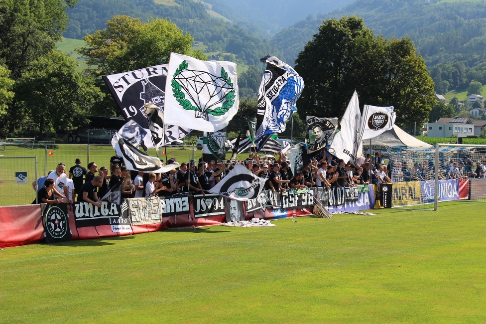 Roethis - Sturm Graz
OEFB Cup, 1. Runde, SC Roethis - SK Sturm Graz, Sportplatz an der Ratz, 16.07.2022. 

Foto zeigt Fans von Sturm
