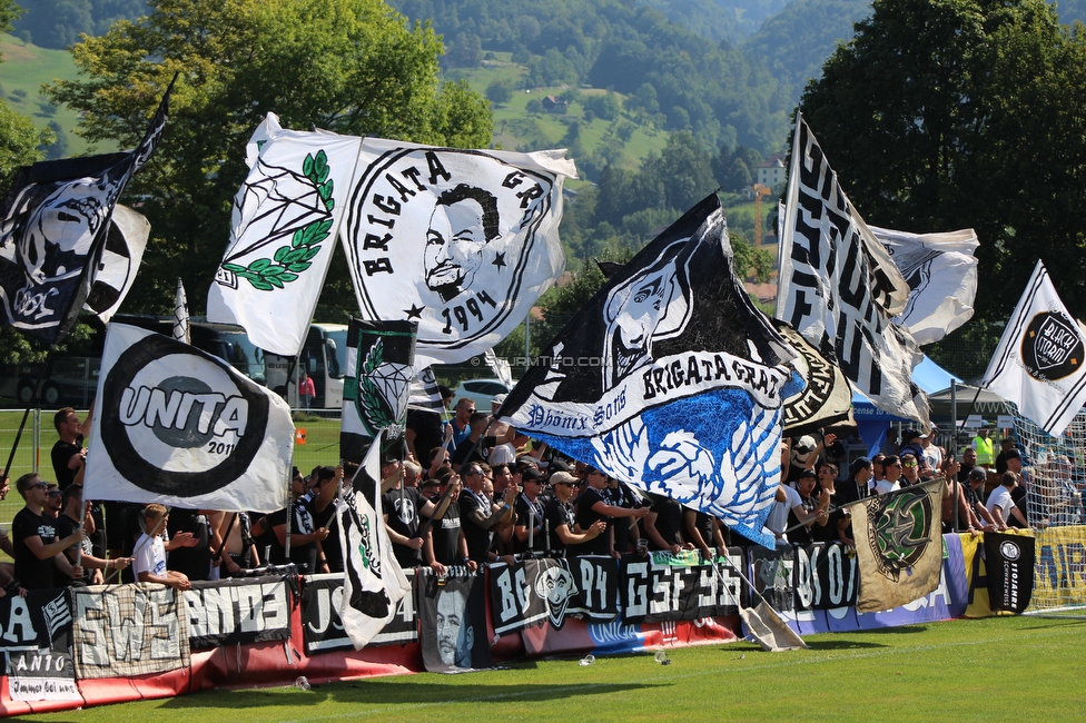 Roethis - Sturm Graz
OEFB Cup, 1. Runde, SC Roethis - SK Sturm Graz, Sportplatz an der Ratz, 16.07.2022. 

Foto zeigt Fans von Sturm
