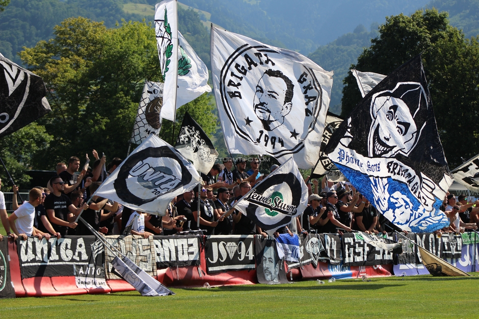 Roethis - Sturm Graz
OEFB Cup, 1. Runde, SC Roethis - SK Sturm Graz, Sportplatz an der Ratz, 16.07.2022. 

Foto zeigt Fans von Sturm
