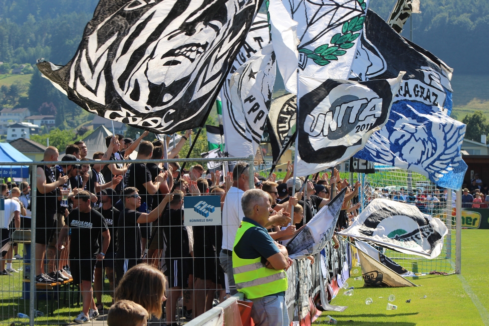 Roethis - Sturm Graz
OEFB Cup, 1. Runde, SC Roethis - SK Sturm Graz, Sportplatz an der Ratz, 16.07.2022. 

Foto zeigt Fans von Sturm
