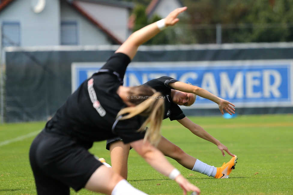 Sturm Damen - Haladas-Viktoria Szombathely
Testspiel, SK Sturm Graz Damen - Haladas-Viktoria Szombathely, Trainingszentrum, 23.07.2022. 

Foto zeigt Anna Maria Wirnsberger (Sturm Damen)
