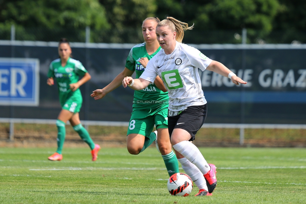 Sturm Damen - Haladas-Viktoria Szombathely
Testspiel, SK Sturm Graz Damen - Haladas-Viktoria Szombathely, Trainingszentrum, 23.07.2022. 

Foto zeigt Julia Matuschewski (Sturm Damen)
