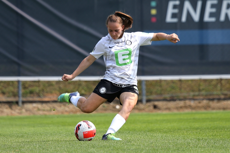 Sturm Damen - Haladas-Viktoria Szombathely
Testspiel, SK Sturm Graz Damen - Haladas-Viktoria Szombathely, Trainingszentrum, 23.07.2022. 

Foto zeigt Julia Keutz (Sturm Damen)
