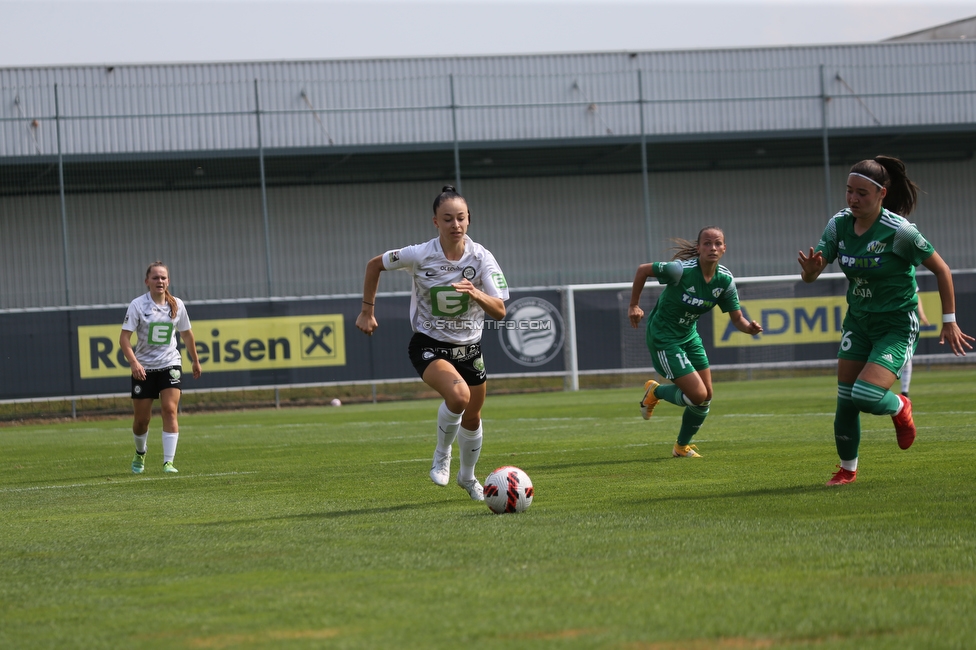 Sturm Damen - Haladas-Viktoria Szombathely
Testspiel, SK Sturm Graz Damen - Haladas-Viktoria Szombathely, Trainingszentrum, 23.07.2022. 

Foto zeigt Katharina Weiss (Sturm Damen)
