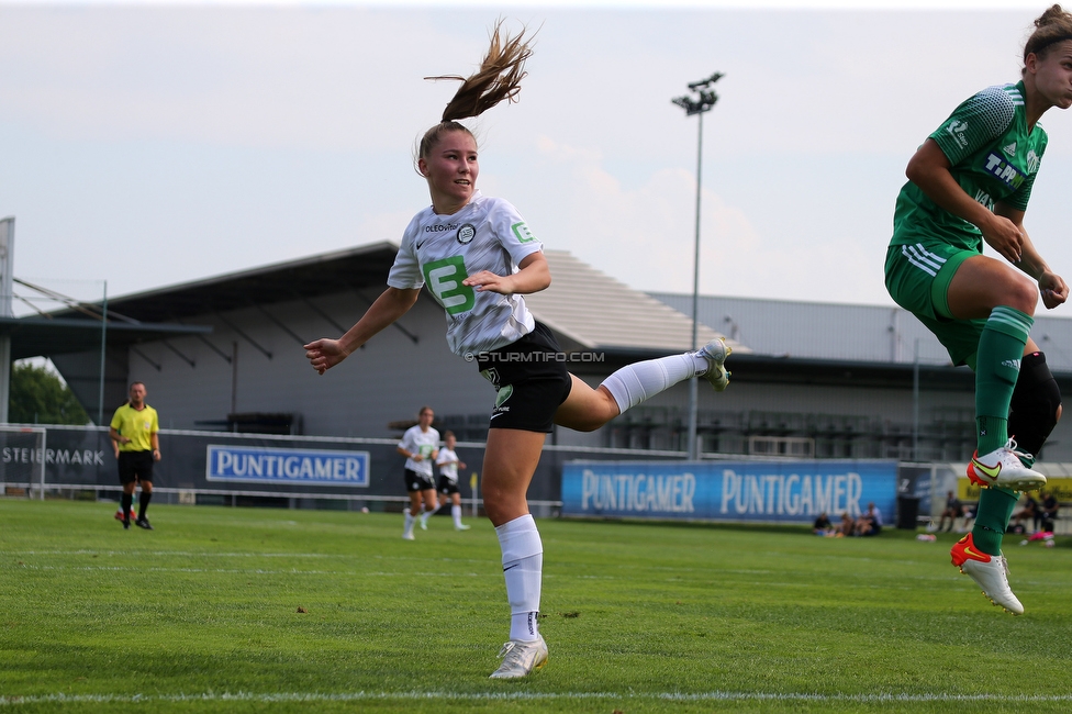 Sturm Damen - Haladas-Viktoria Szombathely
Testspiel, SK Sturm Graz Damen - Haladas-Viktoria Szombathely, Trainingszentrum, 23.07.2022. 

Foto zeigt Anna Maria Wirnsberger (Sturm Damen)
