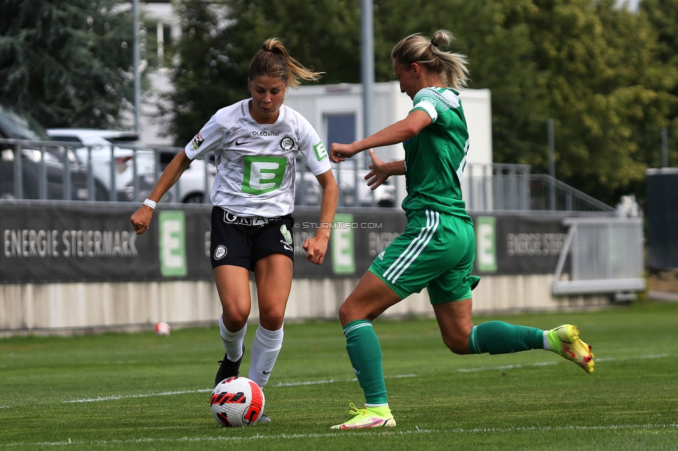 Sturm Damen - Haladas-Viktoria Szombathely
Testspiel, SK Sturm Graz Damen - Haladas-Viktoria Szombathely, Trainingszentrum, 23.07.2022. 

Foto zeigt Sophia Bertolo (Sturm Damen)
