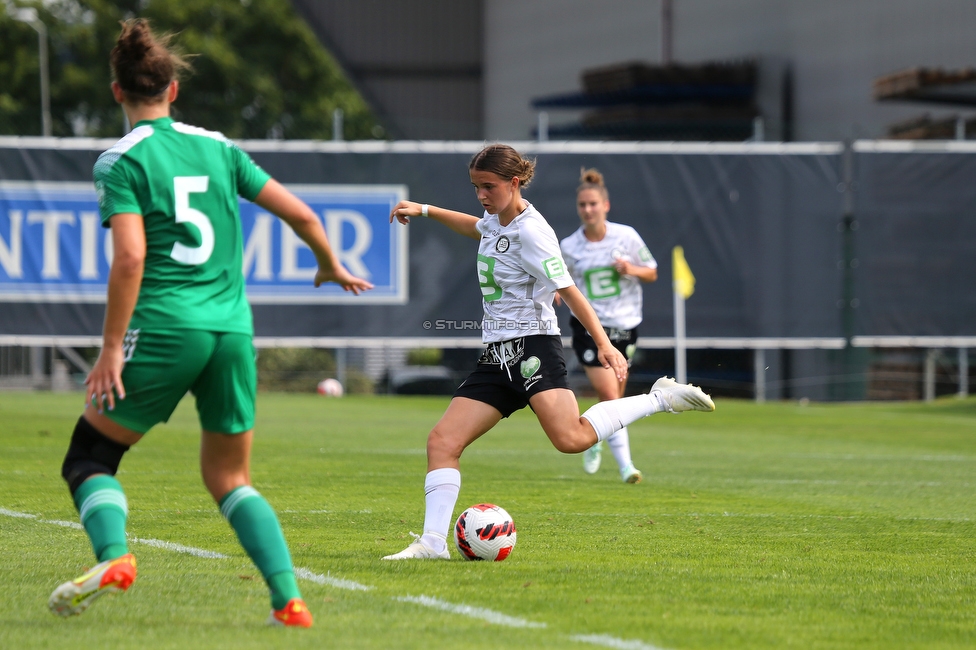 Sturm Damen - Haladas-Viktoria Szombathely
Testspiel, SK Sturm Graz Damen - Haladas-Viktoria Szombathely, Trainingszentrum, 23.07.2022. 

Foto zeigt Leonie Tragl (Sturm Damen)
