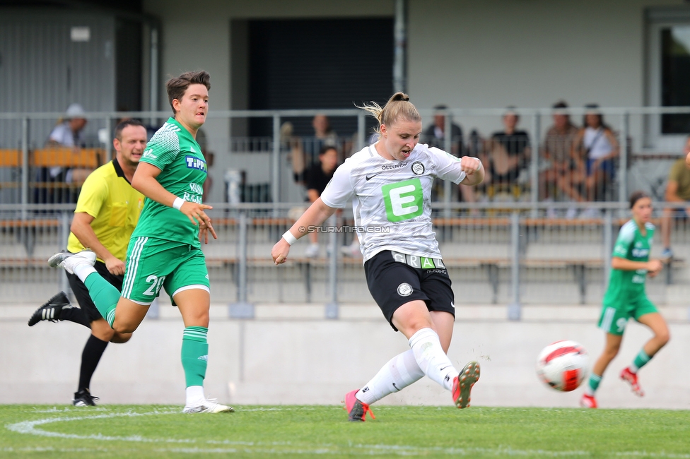 Sturm Damen - Haladas-Viktoria Szombathely
Testspiel, SK Sturm Graz Damen - Haladas-Viktoria Szombathely, Trainingszentrum, 23.07.2022. 

Foto zeigt Julia Matuschewski (Sturm Damen)
