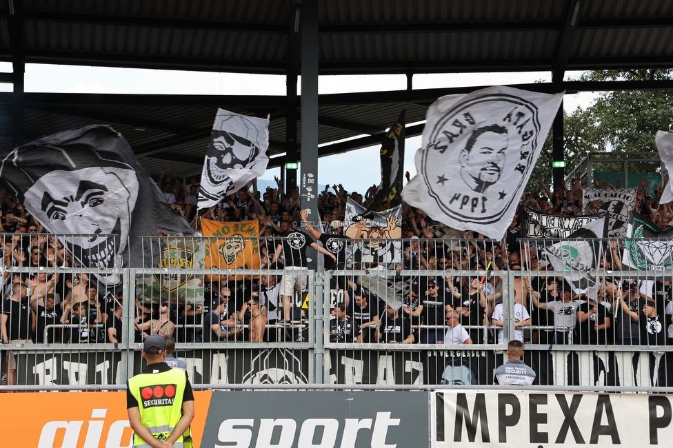 Wolfsberg - Sturm Graz
Oesterreichische Fussball Bundesliga, 1. Runde, Wolfsberger AC - SK Sturm Graz, Lavanttal Arena Wolfsberg, 23.07.2022. 

Foto zeigt Fans von Sturm
Schlüsselwörter: brigata