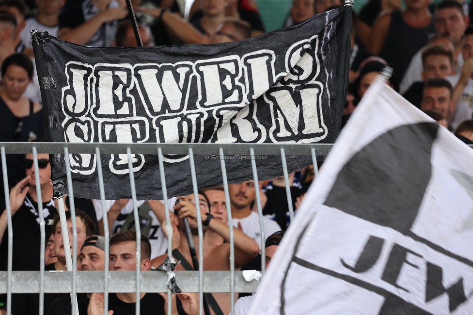 Wolfsberg - Sturm Graz
Oesterreichische Fussball Bundesliga, 1. Runde, Wolfsberger AC - SK Sturm Graz, Lavanttal Arena Wolfsberg, 23.07.2022. 

Foto zeigt Fans von Sturm
Schlüsselwörter: jewels